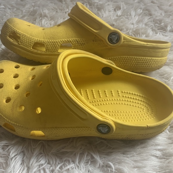 Yellow Crocs - Picture 2 of 4